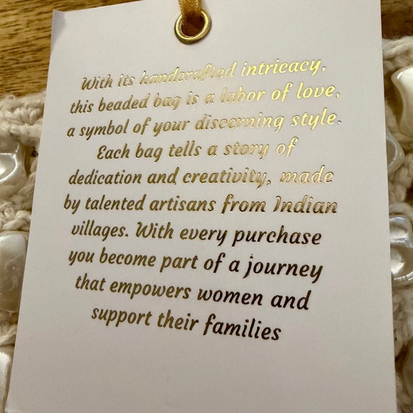 Viral Cream Knit Crochet/ Pearl Beaded Tote Bag NWT - Picture 9 of 12